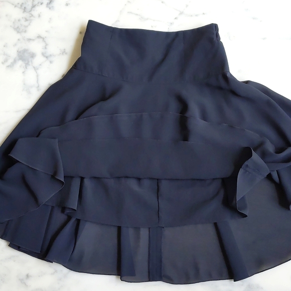 NWOT. Short Sleeve Button Down Floral Blouse and Fully Lined Skirt Set. - Picture 7 of 8